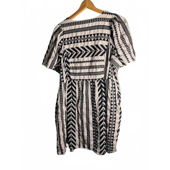 Old Navy Black and White Boho Geometric Pattern Dress Large - Picture 7 of 7